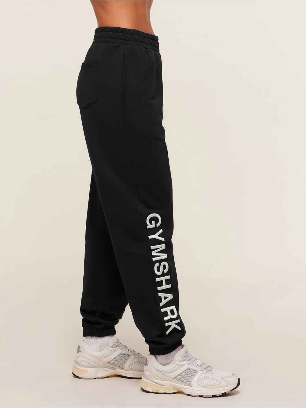 Black Gymshark set - Picture 2 of 6